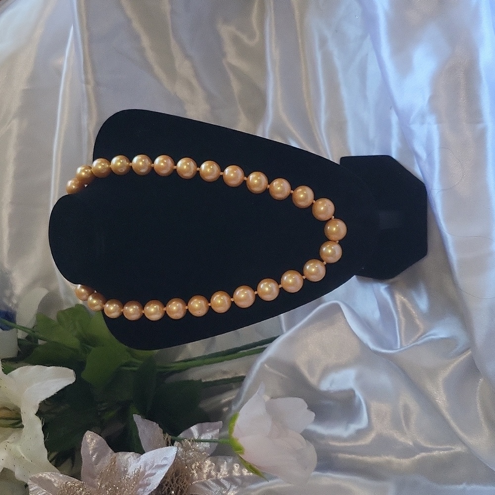 Genuine Golden Sea Pearl necklace